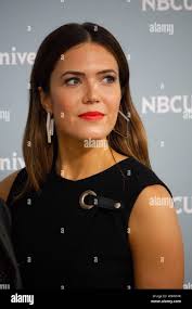 New York, NY, USA .Mandy Moore at 2018 NBCUniversal Upfront, at Radio City  Music Hall in New York, NY, USA . 14th May 2018. Ref: LMK88-J2064-220518  Jeremy Burke /Landmark Media Stock Photo