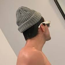 Thea Dolan (@dolan_thea)