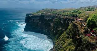 Buat yang belum punya rencana tahun baru mau kmna mending ke kebun teh gunung gambir sja gaes libur tahun baru an ambil menikmati udara segar pegunungan. Pemandian Kebon Agung Kaliwates Pemandian Yang Berasal Dari Sumber Mata Air Watu Remuk Tempat Me