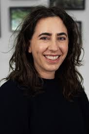 Julia Gold's Instagram, Twitter & Facebook