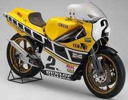 Salon Moto Legende Les 60 Ans De Yamaha Racing Motorcycles Moto Bike Yamaha Racing