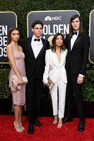 We did not find results for: Pierce Brosnan And Wife Accompany Golden Globe Ambassador Sons On Their Big Night