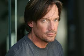 Dios No Está Muerto”