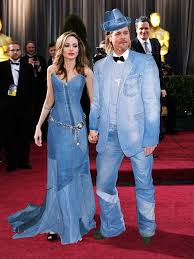 Timberlake wore a denim suit, complete with a denim cowboy hat, to the 2001 american music awards. Pin On Denim Inspiration