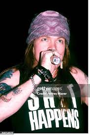 121 Archive Entertainment On Wire Image Guns N Roses Photos & High Res  Pictures
