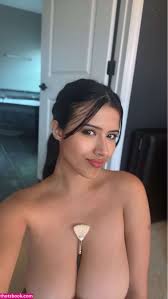 Strawberrytabby Tabithalookofsky Nude OnlyFans Photos 27 - Leaknudes