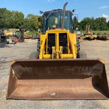 John Deere 415B Backhoe Loader
