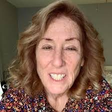 Kari Beeman's Instagram, Twitter & Facebook