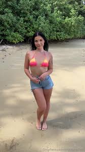 Watch online Rrosajasminn OnlyFans - No need for clothes here on X-video