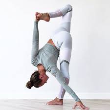 Alo Yoga Shiela Legging Yoga Inspiration Beautiful Yoga Yoga Clothes Yoga Photography
