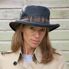 5 Best Ladies Hats for the Races