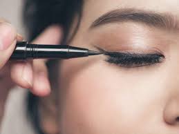 I tried rubbing it off, and didn't even smudge. Great Eyeliner Tips For Makeup Junkies Makeup Tutorials