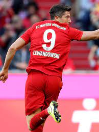 Diese leistung bringt ihn zur nummer 1 auf der rangliste der. Robert Lewandowski Setzt Seinen Tore Lauf Beim Fc Bayern Fort