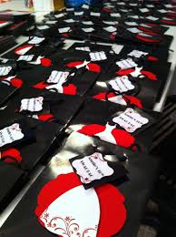 I would like some information on the hollywood sign as well thanks! Favor Bags For Hollywood Themed Sweet 16 Sixteen Birthday Party Ideas Hollywood Party Theme Sweet 16 Favors
