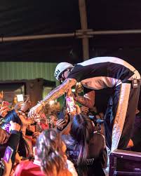 One last time with @lunay @alturapresents @area15official