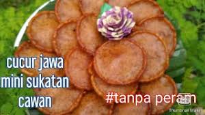 Gunakan cawan yang sama tuk setiap sukatan bahan a 2 cawan tepung beras 1 cawan tepung gandum 2 sudu besar tepung jagung 1 sudu kecil garam 2 cawan santan pekat. Cucur Jawa Herunterladen