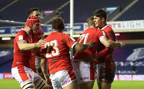 Tell your friends, inform your family; Louis Rees Zammit S Stunning Solo Try Sees Wales Win Thriller Against 14 Man Scotland