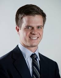 Sandi Castle's Instagram, Twitter & Facebook