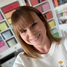 Amazon.com: Creative Embroidery and Beyond: Inspiration, tips, techniques,  and projects from three professional artists (Creative...and Beyond):  9780760383070: Billingham, Jenny, Timms, Sophie, Wensing, Theresa: Books