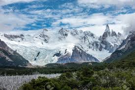L'epicentro è stato individuato a pocito, nella provincia di san juan. Immagini Stock La Montagna Torre E Una Delle Montagne Della Patagonia Meridionale Campo Di Ghiaccio In Sud America Si Trova Al Confine Tra Argentina E Cile A Ovest Della Chalten Image 69547848