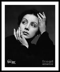 Tamara Framed Art Prints by Bridgeman Images