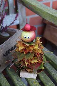 Herbst Diy Blattermannchen Basteln Mit Kindern Lavendelblog Herbstdekoration In 2020 Basteln Herbst Dekoration Basteln Herbst Herbstdeko Basteln Naturmaterialien