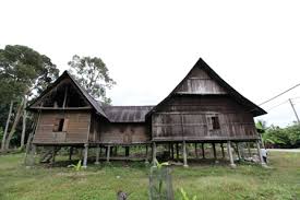 Locengnya dibawa khas dari goa pada tahun 1608. Rumah Tradisional Melayu Perak Berhijrah Ke Upm Universiti Putra Malaysia