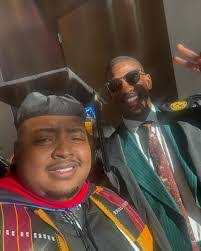 Elijah Hunt's Instagram, Twitter & Facebook