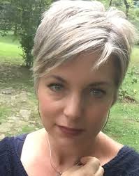 Jun 09, 2021 · short hair allows women to feel the freedom of styling and sharpness of image they couldn't even dream of. Pixie Haircuts Short Grey Hair Over 50 Novocom Top