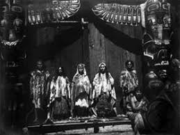 Kwakiutl Clothing Native American Pictures Native American Culture Native American