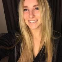 Gloria Coen's Instagram, Twitter & Facebook