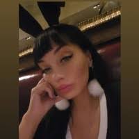 Gregory Groce's Instagram, Twitter & Facebook