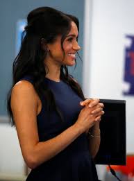 Meghan Markle Wore Her Hair In An Elegant Half Updo And Looked So Chic Meghan Markle Hair Short Hair Styles Easy Hair Styles