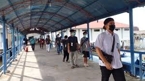 Lahan kosong di pamoyanan cianjur terbakar. Banyak Tki Ilegal Berangkat Dari Cianjur 60 Orang Alami Penganiayaan Suara Bogor