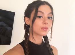 Kira Kosarins Inspiring Message: I Am The Same Person In Both Pictures -  ysbnow