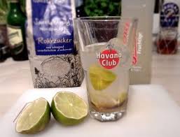 Caipirinha Light Rezept Mit Saurer Apfel Der Perfekte Sommer Cocktail Saure Apfel Caipirinha Rezept Caipirinha