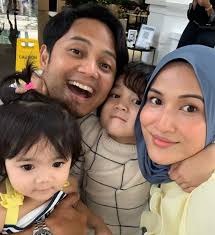 View latest posts and stories by @haniszalikha hanis zalikha in instagram. Dia Mar4h Dulu Sebelum Meraj0k Hanis Zalikha Berita Kopak Media