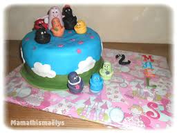 Afin de bien décorer votre gâteau vous cherchez une décoration gâteau anniversaire garcon ? Layer Cake Choco Nutella Et Framboise Pour Un Anniversaire Barbapapa Deco En Pate A Sucre La Petite Cuisine De Nini