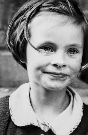 Roger Mayne, Girl, St. Stephens Gardens, 1957