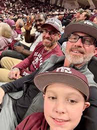 Monday night college hoops with big bro and the fam! Such a great time! Go  Aggies! 🏀