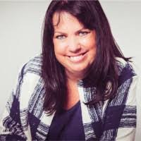 Cindy Bergeron's Instagram, Twitter & Facebook