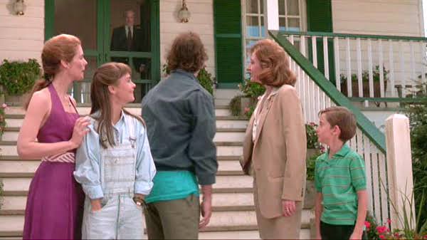 The Lake House From "What About Bob?" - Hooked on Houses