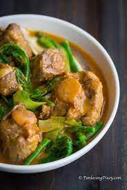 While the oxtails are browning, bring 3 quarts of water to a boil and blanch the tripe. Kare Kare Recipe Panlasang Pinoy