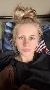 Alexis Minton's Instagram, Twitter & Facebook