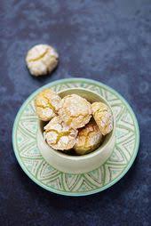 Ghoribas A La Semoule Et A La Noix De Coco Recette Dessert Noix De Coco Noix De Coco