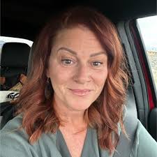 Kimberly Alsop's Instagram, Twitter & Facebook