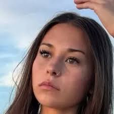 A‌I chat|1v1 Chat with Character Hailey for Free Personalized  Conversations|PolyBuzz