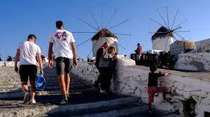 The island has an area of 85.5 square kilometr. G Nbnpsbu0rjkm