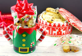 Spiced with cinnamon and cloves, and studded with orange zest and cranberries, they. Holiday Biscotti Cookie Cranberry Pistachio Biscotti Food Meanderings