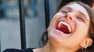 Mimpi merupakan cerita atau gambaran yang dibuat pikiran saat sedang tidur. Mimpi Tertawa Banyuwangi Terkini